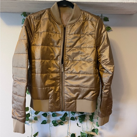 Women’s Reversible Lululemon Non-Stop Bomber jacket. - Picture 1 of 6